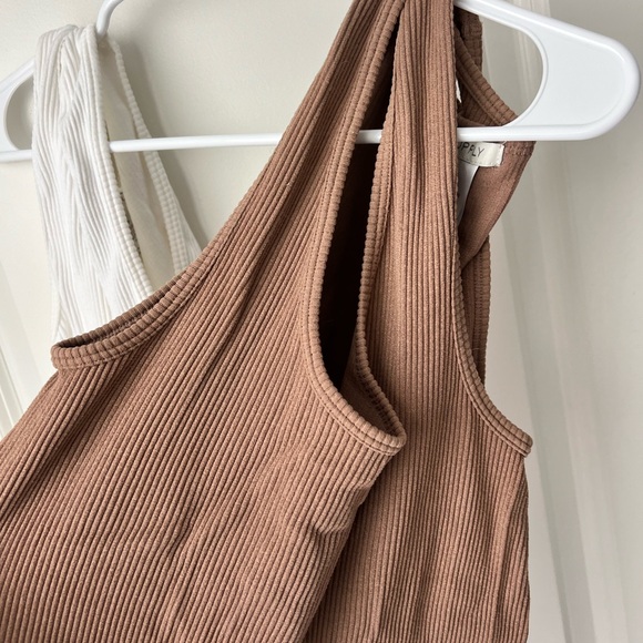 Z Supply Tank Tops - Picture 5 of 7